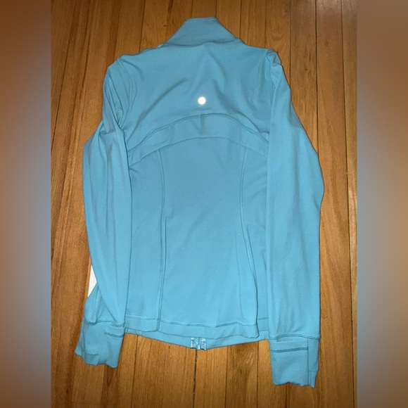 Lululemon Jacket - Picture 3 of 4